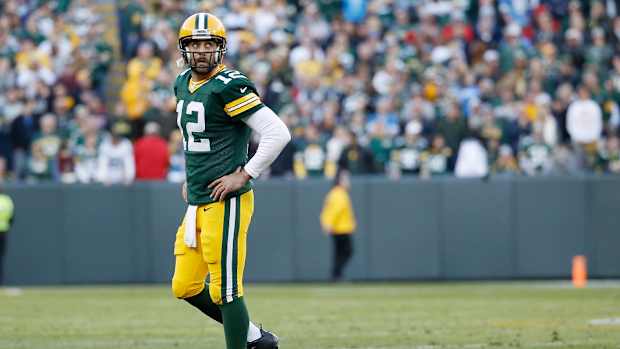 aaron_rodgers_green_bay_packers_struggling_offense.jpg